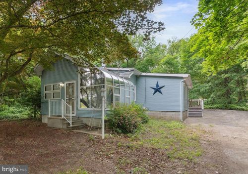 659 W Forest Grove Rd, Vineland, NJ, 08360-2019 | Card Image