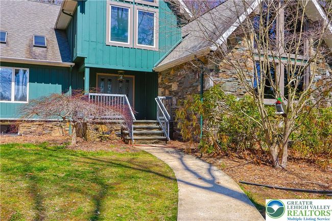 Front Entry | Image 7