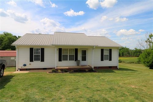 285 Raven Cir, Lexington, NC, 27292-9163 | Card Image