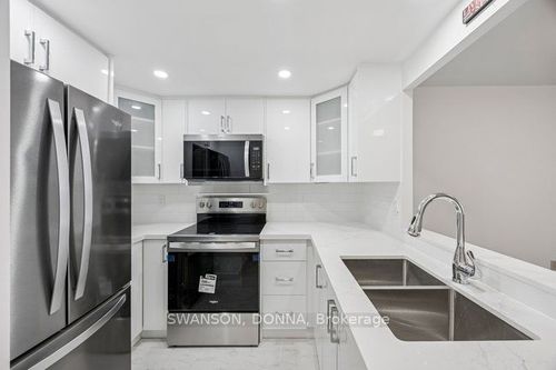 2132-3 Greystone Walk Drive, Scarborough, ON, M1K5J4 | Card Image