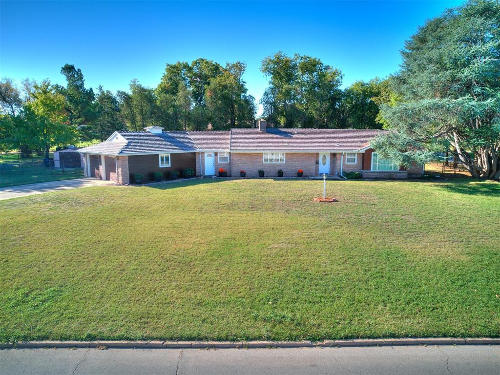 Missouri Ave, Chickasha, OK 73018