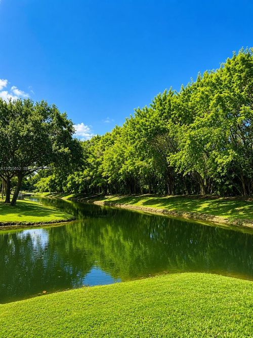 106-439 Lakeview Dr, Weston, FL, 33326-2452 | Card Image