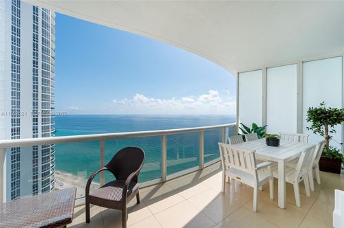 apt-2303-15901 Collins Ave, Sunny Isles Beach, FL, 33160-4121 | Card Image