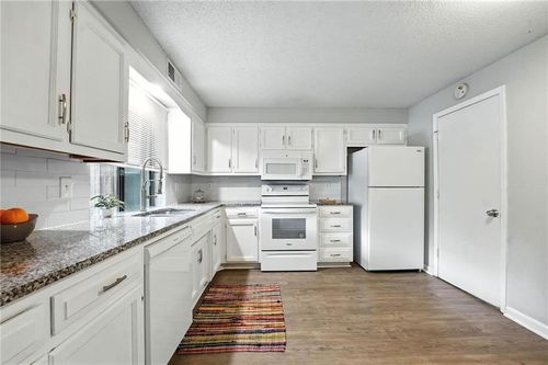 12704 W 110th Ter, Overland Park, KS, 66210-1278 | Card Image
