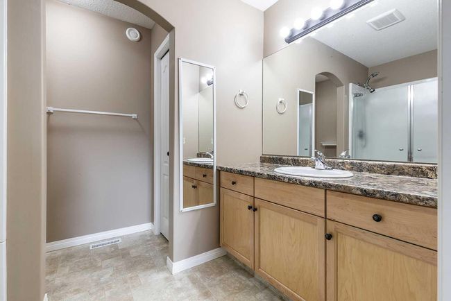 362 Washington Way Se, Townhouse with 4 bedrooms, 4 bathrooms and 2 parking in Medicine Hat AB | Image 32