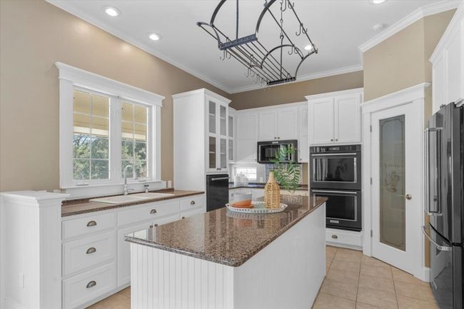 312 Quarterhorse Dr, House other with 4 bedrooms, 4 bathrooms and 12 parking in Liberty Hill TX | Image 10