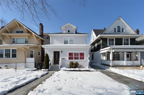 171 Ampere Pkwy, Bloomfield, NJ, 07003-5820 | Card Image