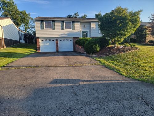 186 Sylvania Dr, Pittsburgh, PA, 15236-3555 | Card Image