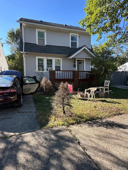 6067 Minock St, Detroit, MI, 48228-3916 | Card Image