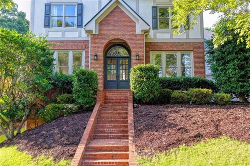 1071 Moores Walk Ln, Suwanee, GA, 30024-4184 | Card Image