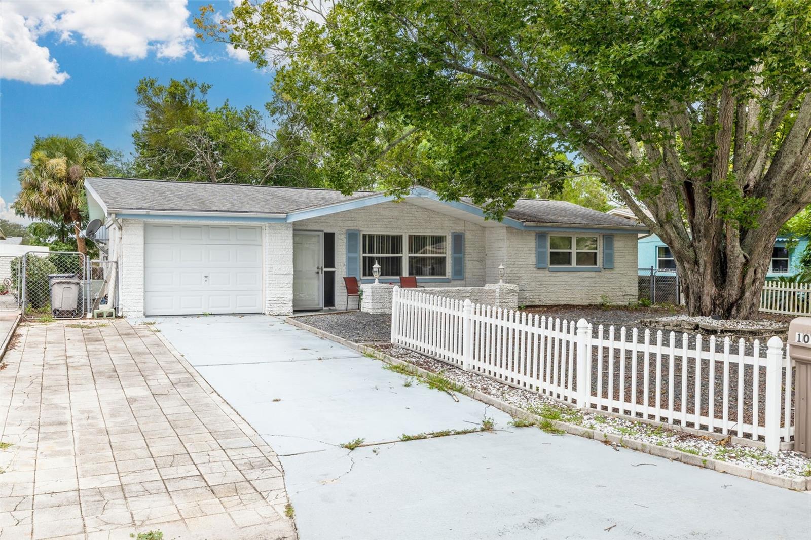 Kingsbridge Rd, Port Richey, FL 34668