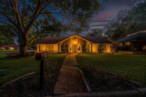 4301 Pheasant Walk Street, Fort Worth, TX, 76133 | Card Image