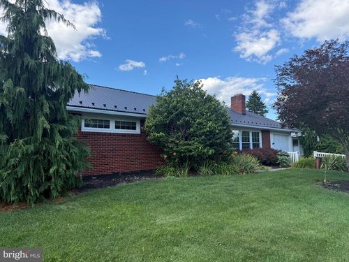 1030 Saint Paul St, LEWISBURG, PA, 17837-1214 | Card Image