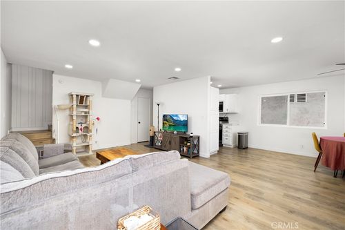 307-10757 Hortense St, North Hollywood, CA, 91602-1823 | Card Image