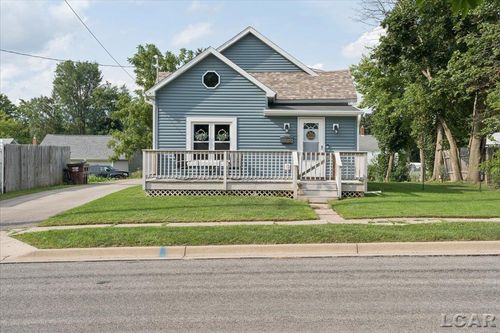 312 W Summit St, Adrian, MI, 49221-3827 | Card Image