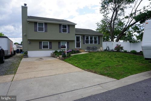 202 Coral Reef Dr, NEWARK, DE, 19713-4223 | Card Image