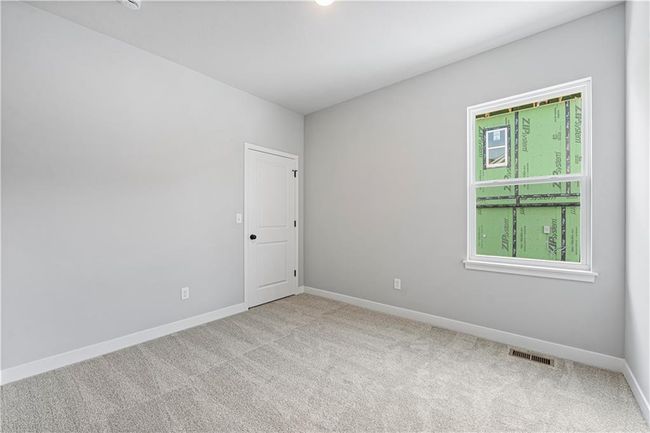 2437 Nw Sunnyvale Ct, House other with 3 bedrooms, 2 bathrooms and null parking in Blue Springs MO | Image 11