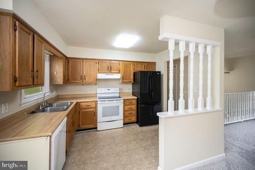 2111 Mill Garden Dr, FREDERICKSBURG, VA, 22407-1348 | Card Image