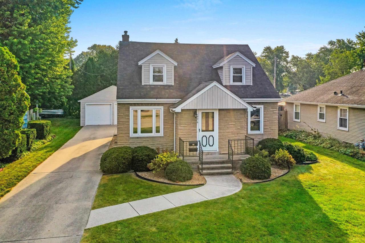 Elm St, Neenah, WI 54956