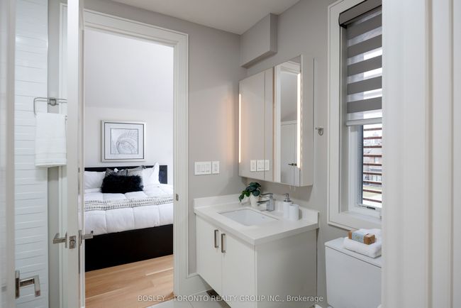 242 Sutherland Dr, House other with 6 bedrooms, 6 bathrooms and 2 parking in East York ON | Image 37
