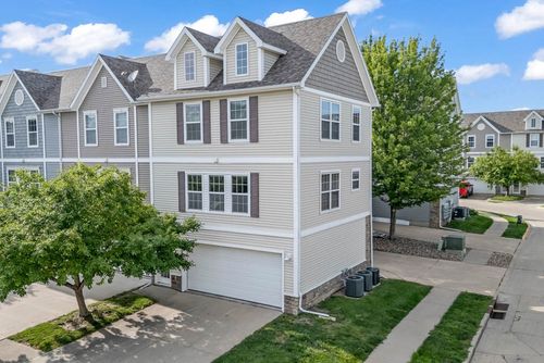 3018 Sw Arlan Ln, Ankeny, IA, 50023-6827 | Card Image