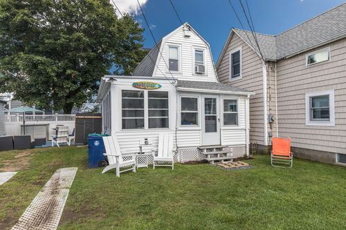 10 Kentville Ter, Hampton, NH, 03842-2932 | Card Image