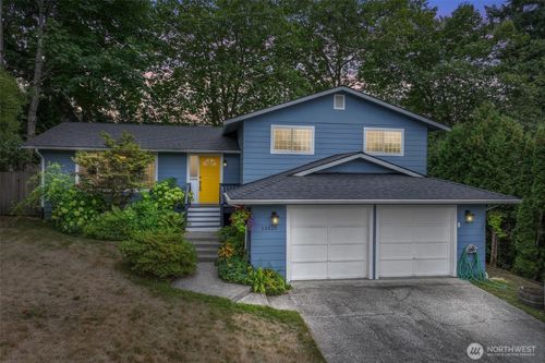 12425 Ne 146th Pl, Woodinville, WA, 98072-4630 | Card Image