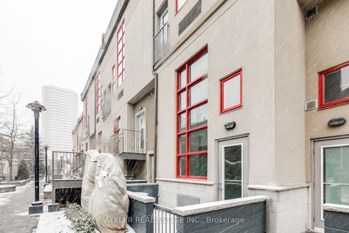 117-21 Earl St, Toronto, ON, M4Y3C8 | Card Image