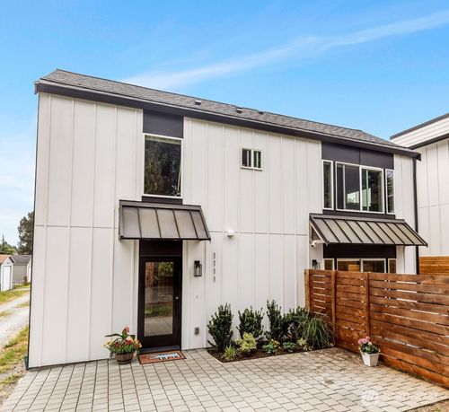 1111 Sw Henderson St, Seattle, WA, 98106-2580 | Card Image