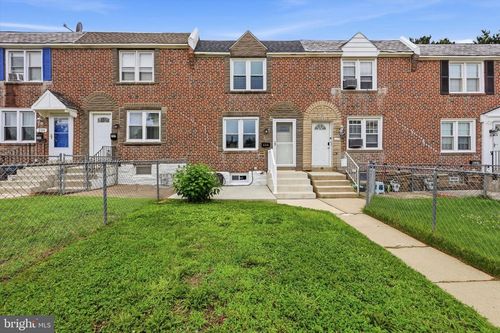 205 W Washington Ave, Clifton Hts, PA, 19018-2131 | Card Image