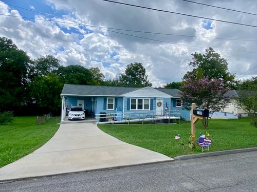 120 Howard Dr, Fort Oglethorpe, GA, 30742-3710 | Card Image