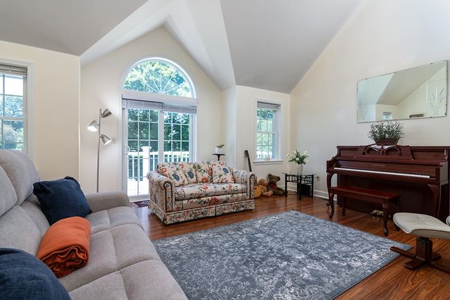 223 Corey Ln, Condo with 2 bedrooms, 3 bathrooms and 4 parking in Middletown RI | Image 9