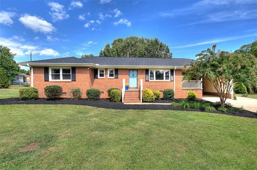 301 Bannister St, Easley, SC, 29640-1750 | Card Image