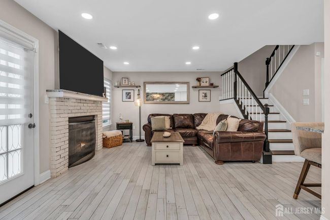 103 Rumford Way, Townhouse with 2 bedrooms, 3 bathrooms and null parking in Manalapan NJ | Image 19