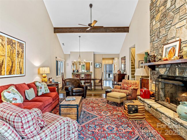 66 Country Club Village Drive, Condo with 3 bedrooms, 3 bathrooms and null parking in Lake Toxaway NC | Image 6
