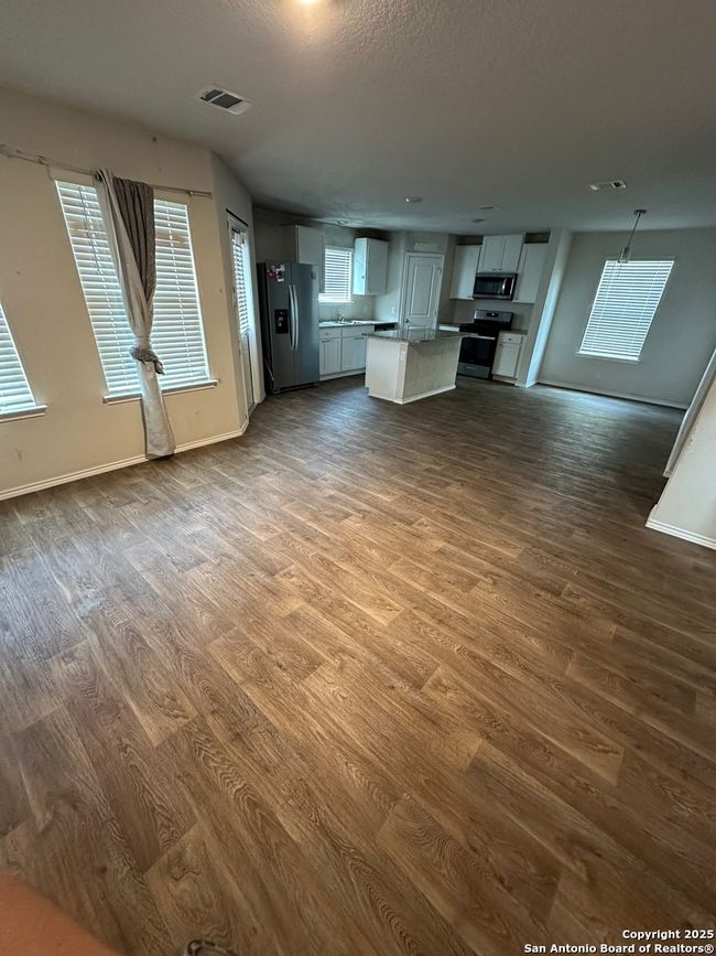 15730 Smoky Honeyeater, House other with 3 bedrooms, 3 bathrooms and null parking in San Antonio TX | Image 10