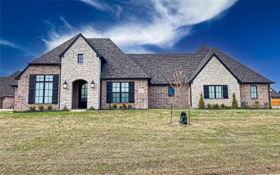 4605 E 179th Place S, House other with 4 bedrooms, 2 bathrooms and null parking in Bixby OK | Image 1