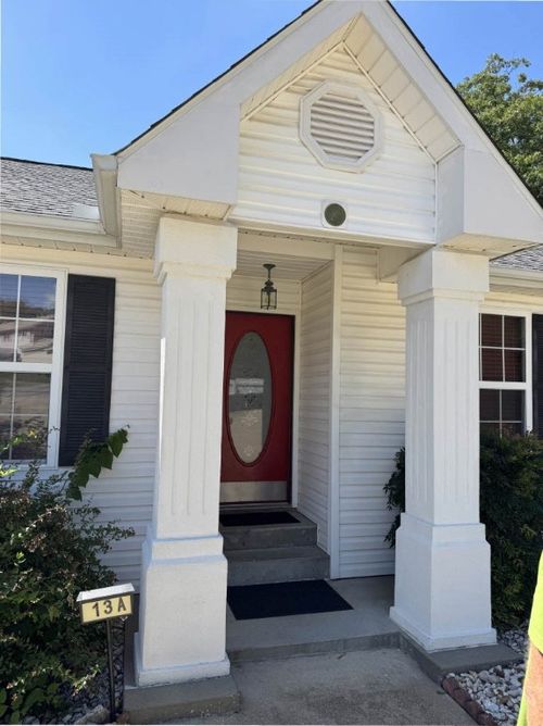 apt-a-13 Green Meadow Ln, Holiday Island, AR, 72631-4614 | Card Image