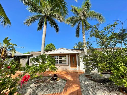 22430 Sw 113th Ct, Miami, FL, 33170-6402 | Card Image