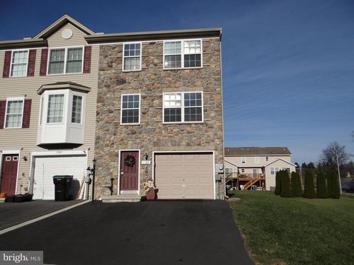 29-3589 Maplewood Court, FAYETTEVILLE, PA, 17222 | Card Image