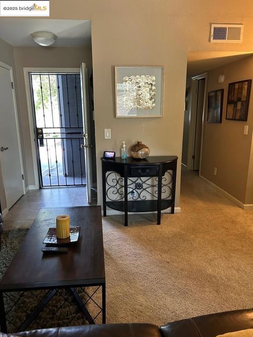upper-2829 Winding Ln, Antioch, CA, 94531-7154 | Card Image
