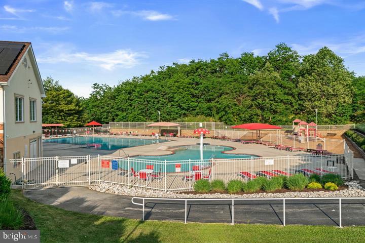 Residential in ELLICOTT CITY 5