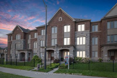 429 Rivermont Rd, House attached with 4 bedrooms, 4 bathrooms and 3 parking in Brampton ON | Image 2