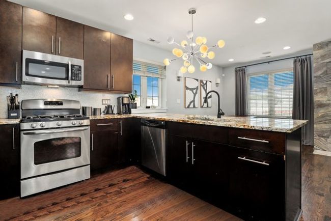 APT-2 - 3543 W Belmont Ave, Home with 3 bedrooms, 3 bathrooms and 1 parking in CHICAGO IL | Image 5