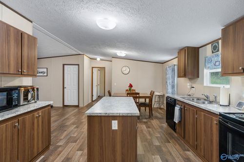 203 Bainbridge Loop, Muscle Shoals, AL, 35661-4255 | Card Image