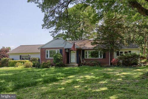 599 Colonial Club Dr, HARRISBURG, PA, 17112-2114 | Card Image