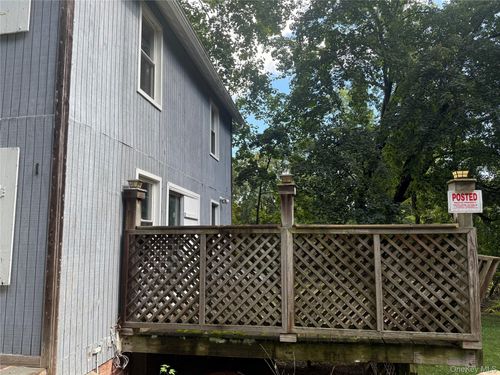 3968 Old Crompond Rd, Cortlandt Mnr, NY, 10567-7208 | Card Image