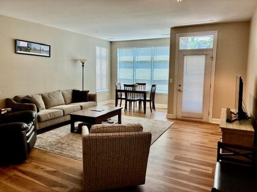 1925 N Water St, Milwaukee, WI, 53202-1583 | Card Image