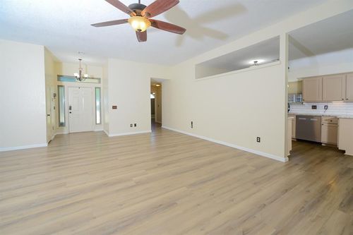 600 Rimrock Rd, Edmond, OK, 73034-7271 | Card Image