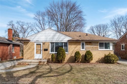 22617 Oconnor St, Saint Clair Shores, MI, 48080-4124 | Card Image